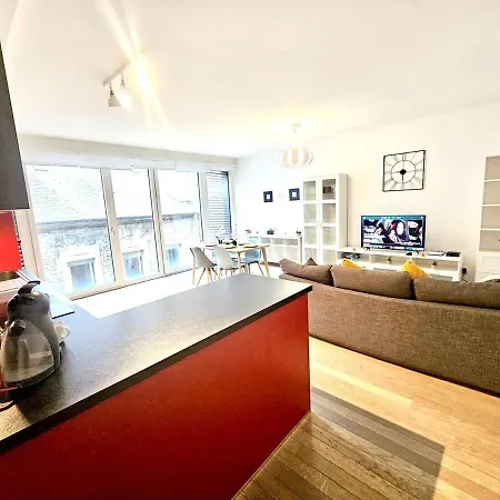 Well-balanced 2 Bedroom * Люксембург